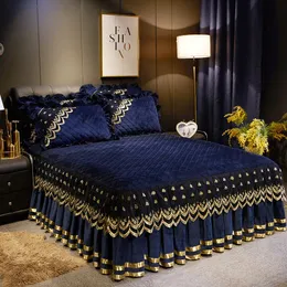 Vintage Bedspreads för säng Velvet Queen King Size Bed Cover Soft Lace Quilted monterad plåt med 2 örngott European 200x220cm