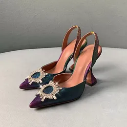 نساء اللباس زفاف صندل 22SS الفتيات عباد الشمس الحفلات مضخات عالية الكعب Slingback Party Sandal Summer Summer Pounder Toe Runway Runway Munway Roafers Shoes Mujer