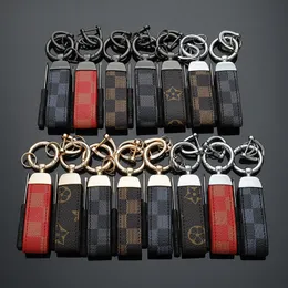 Luxury Key Chain Rings for Men Women Design Key Fob Buckle Fashion Genuine Leather Keychain Holder Car Keyrings Accessories Bag Charm Gifts