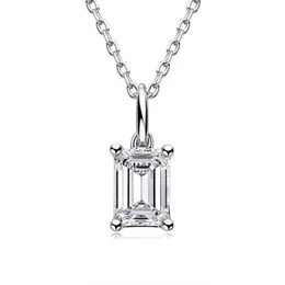 Altro Trendy 1 D Color VVS1 Collana con ciondolo Moissanite con taglio smeraldo Gioielli da donna 925 Sterling Silver Pass Diamond Gift