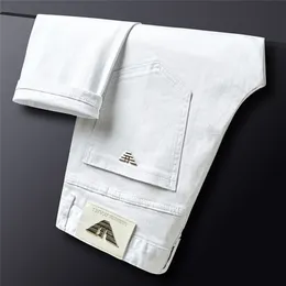 Pure White Men Dżinsy Bawełniane dżinsowe spodnie jesienne spodnie Masowe Spodnie biznesowe Mężczyzna klasyczny styl dżinsowe spodnie 210318