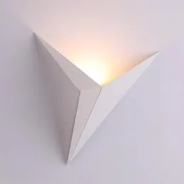 Lampy ścienne nowoczesny minimalistyczny trójkąt kształt nordic
