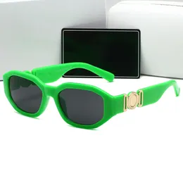 Summer Green Sunglasses for Woman black Man sunglasse Fashion Luxury sunglass Retro Small Frame Design UV 10 Color Optional beach womens orange attidute sunglasses