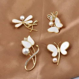 New Fashion Natural Pearl Butterfly Flower Brooch Women Cute High Quality Dragonfly Brooches Pins Clothing Lady Jewelry Decorative Accessories