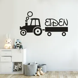 Nome personalizzato Adesivo Decorazione creativa per camera dei bambini Trattore Modello Vinyl Wall Art Decalcomanie Regalo AZ430 220621