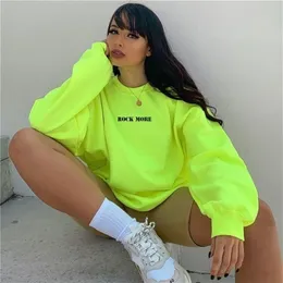 Yiciya casual överdimensionerad hoodie neon grön bokstavsutskrift höft alfabet tryck topphopp streetwear långa tröjor kvinnor hämtar topp 201126