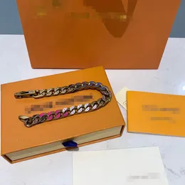 Cadeias de designer de luxo Lettering Cuban Color Diamond Bracelet para homem