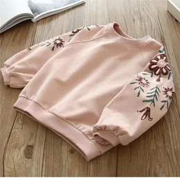 autumn and winter girls fashion sequins swan sweater children's round neck sweater pink shirt kids clothes LJ201128