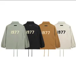 2022 秋ヨーロッパ米国メンズジャケットハイストリートシーズン 8 1977 ジャケットデザイナー服カジュアル植毛プリントコートオーバーサイズポケットプルオーバーコート