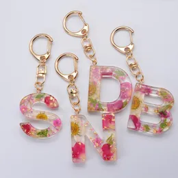 Keychains 1Pc Real Dried Flower Red Rose White Daisy Petal Letter Keychain English Alphabet Keyring Gold Foil Filling Key Chain Gifts