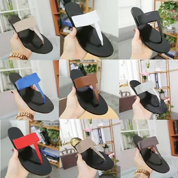 Mulheres Sliders chinelos de couro flip flops cadeias chinelos mulheres Verão sandálias Preto Branco Azul Slides Chaussures Shoes Tamanho 35-45 com caixa