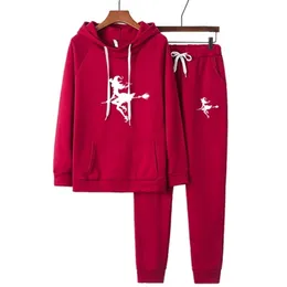 Flying Witch Women Two Piece Set Tracksuits Toppant Suits Hoodie Pullover Sweatshirt Pockets Ensemble Female Suit Plus Size 220811