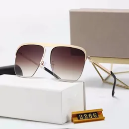 メンズサングラスブラックデザイナーサングラスファッションゴールドPCカスタマイズ合金メタルハーフフレーム樹脂レンズUV400反射レクリング事業サングラスボックス