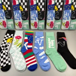 2024 Herrkvinnor Socks Designer Five Par Luxe Sports Winter Mesh Letter Tryckt Sock Embroidery Cotton Man Wome With Box