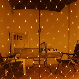 LED NET LIGHT 3x2M 6x4M Mesh Fairy String Light Christmas Eu 220V حفل زفاف GARLAND GARDER GARDEN