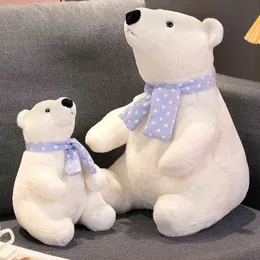 2022 Śliczny niedźwiedź polarny przytula się do piechoty dla zwierząt lalki miękka miękka lalka na ldren urodzinowy prezent domowy J220729