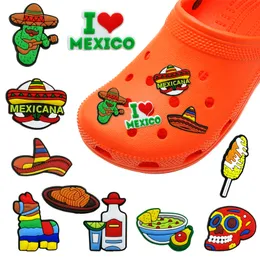 20pcs / set Mexicain rue maïs Taco style motif croc JIBZ charmes 2D souple pvc sabot Pièces de chaussures accessoires Boucles de chaussures Décorations fit hommes femmes Sandales enfants bracelet