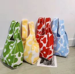 2022 Women Plaid Shopping Knitted Bags Flower Ladies Tote Bag Fashion Contrast Color Purse Handbag