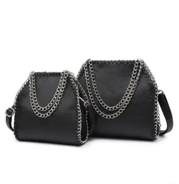 Retro crossbody väskor för kvinnokedjor remmar axelväska högkvalitativ design handväskor handväska lyx varumärke lady klaff messenger väska