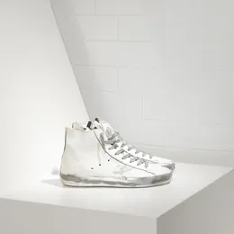 Casual schoenen Topversie Designer Italiaanse pure handgemaakte retro sneakers Francy in Pelle E Stella Camoscio Sparkle White Silver Neiman Marcus Kleine vuile schoenen