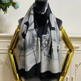 Sciarpa da donna di buona qualità 100% cashmere materiale sottile e morbido modello di stampa sciarpe lunghe scialle dimensioni 180 cm - 63 cm