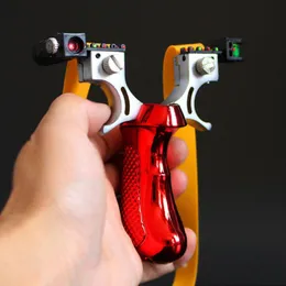 Laser Aiming Slingshot مجموعة الصيد في الهواء الطلق مع شريط مطاطي مسطح في الهواء الطلق نار عالي الدقة 4 ألوان