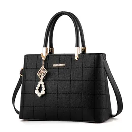 HBP Women Usings Handbags يحافظ على أكياس الكتف 23