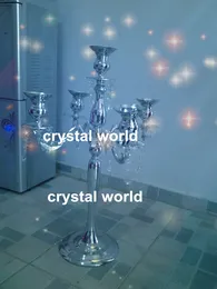 Candelabro de cristal com tigela de flor 111