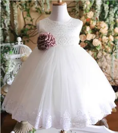 2017 Biały łuk Kwiat Girl Dresses Princess Girls Pageant Dzieci Tulle Długość podłogi Communion Wedding Party Suknia