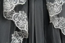 خمر أبيض العاج واحد طبقة واحدة الزفاف حجاب الدانتيل الحواف الطول كنيسة رومانسية الحجاب الزفاف مع مشط رخيصة جاهزة لشحن CPA091295C