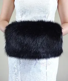 Högkvalitativ Faux Fur Bridal Handskar Vinterhand Muff Billiga Varma Bröllop Handvärmare Vinter Bröllop Handskar Tillbehör