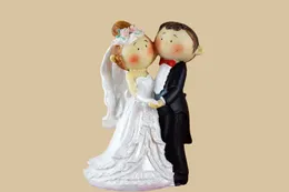 FEIS wholesale Real Multi Wedding Decoration Groom And Bride Poly Resin Cake Topper Best Romance Sweet cake accessory wedding supplies