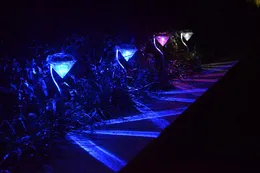 Наружные солнечные светильники Dengcao Ball Красочный светлый свет светодиодный светодиодный свет водонепроницаемый вставленные солнечные светильники