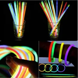 2016 Multi Color Glow Stick 20cm Bransoletka Neon LED Migające Light Light Sticks Z Złączem Party Koncert wokalny Użyj lampy błyskawicznej