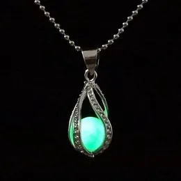 Necklaces Pendants Glow In The Stone Pendant Luminous Statement Chocker Pendants Necklace For Women