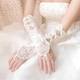 Nowa Gorąca Sprzedaż Wysokiej Jakości White Ivory Dźąci rękawice Ślubne Tanie Sheer Lace Beaded Bridal Rękawiczki