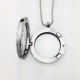 Charmig 4 färger flytande locket hänge halsband kvinnor magnetisk levande minne glas flytande charm locket med pärlkedjor DIY halsband