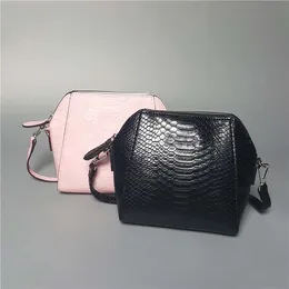 2017 Designer Brand Hot Selling Good Price Shell Bag Axel Väska För Kvinnor Med Crossbody Strap Ny Ankomst Gratis Frakt