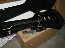 Svart Ebony Fingerboard Electric Gitarr med Hardcase Högkvalitativa Musikinstrument Hot A1288