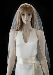 新しい実際の画像のシンプルなロマンチックなラインエッジとコームの1T L00ortsの白い結婚式のベールの指先ブライダルVE