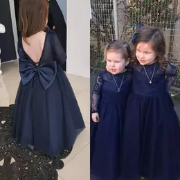 Prawdziwe zdjęcia 2017 Navy Blue Lace and Tulle Długość Flower Girl Sukienki na Wesela Backless Długi rękaw Bow Sash Formalne Suknie EN10161