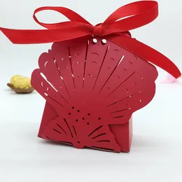 100 sztuk Laser Cut Hollow Shell Candy Box Chocolates Pudełka ze wstążką do Wesele Party Baby Shower Favor Prezent