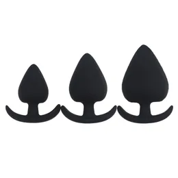 Chiroyli etuk kaltak yosh sikiklarni sikadi