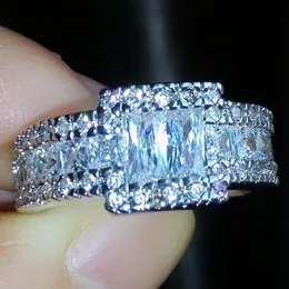 ビクトリアウィークの高級ジュエリープリンセスカット10ktホワイトゴールド充填ホワイトトパーズ宝石シミュレートダイヤモンド女性男性の結婚指輪ギフトボックス