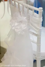 2016 Organza Ruffles Wedding Chair Sashes Vintage Romantico 3D Flower Chair Covers Forniture di nozze floreali Accessori da sposa economici