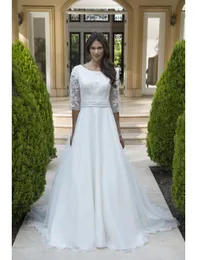 Lång A-Line Chiffon Modest Bröllopsklänningar med Sheer Sleeves Beaded Belt Knappar Back Lace Appliques Country Bridal Gowns Couture Custom