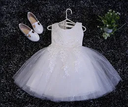 Glizt Baby Mädchen Kleidung Hochzeiten Festzug Weiß Erste Heilige Spitze Stickerei Blume Kommunion Kleid Pailletten Kinder Brautjungfer Kleid326z