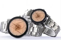 Hurtownie 200 sztuk / partia Mix 2Colors Hot Dress Gear Wrist Watch dla dziewczyny Okrągłe Dial Analog Exquisite Casual Women Nowoczesne Sport Zegarek MW026