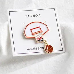 New Creative Basketball Brosch Pin Jeans Bag Broscher Collar Pins Fashion Sports Smycken Gifts Partihandel