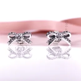 Hotsell Authentic 925 Sterling Silve Women Earring Sparkling Bow Clear CZ Stud Earrings互換性のあるヨーロッパスタイルのジュエリー290555CZ